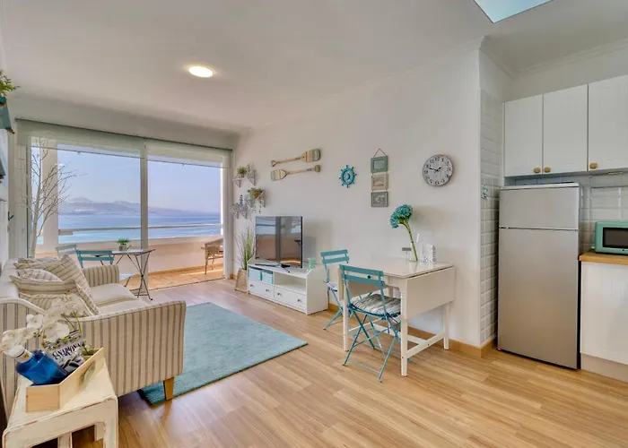 2 Bedrooms & Spectacular Views In Part Of Canteras