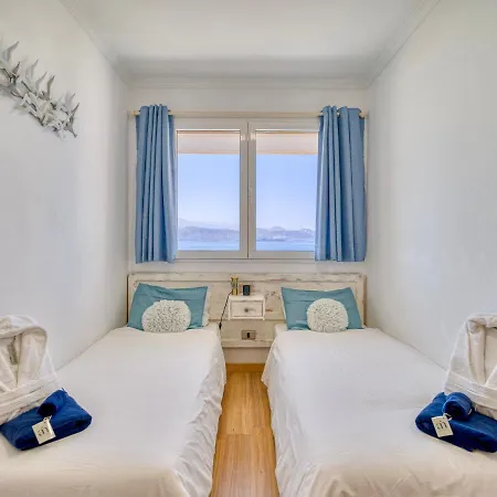 2 Bedrooms & Spectacular Views In Part Of Canteras Las Palmas de Gran Canaria