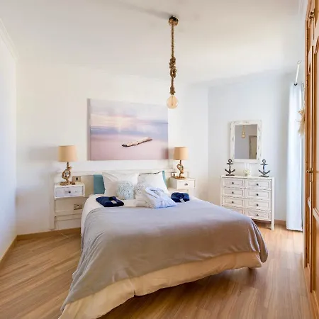 2 Bedrooms & Spectacular Views In Part Of Canteras