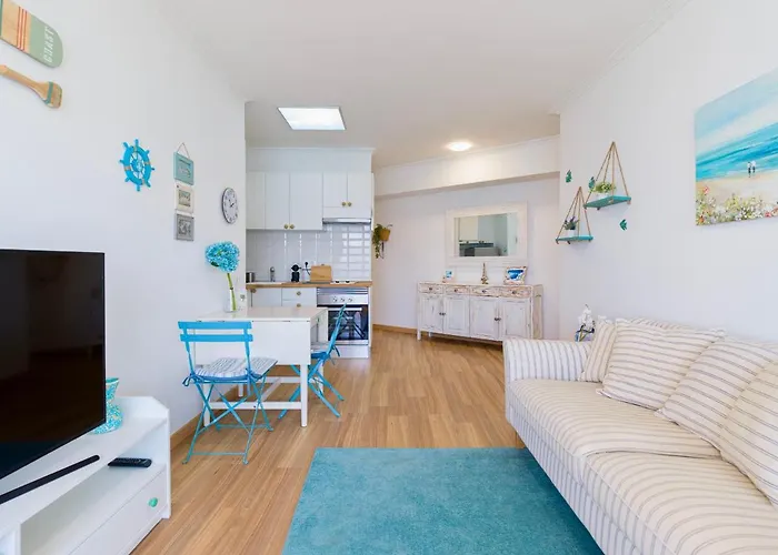 2 Bedrooms & Spectacular Views In Part Of Canteras *