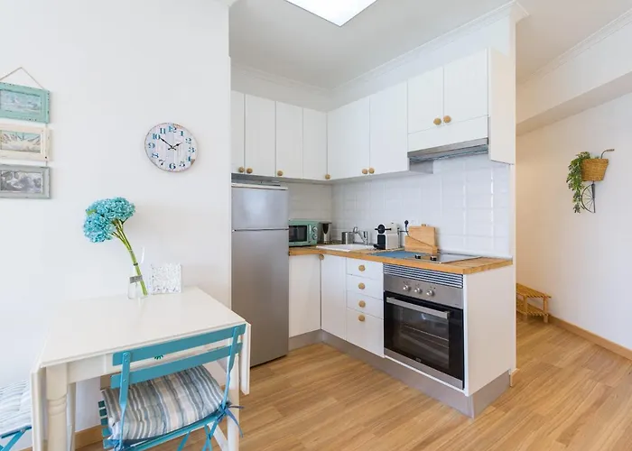 2 Bedrooms & Spectacular Views In Part Of Canteras *