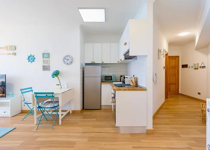 2 Bedrooms & Spectacular Views In Part Of Canteras 公寓 *